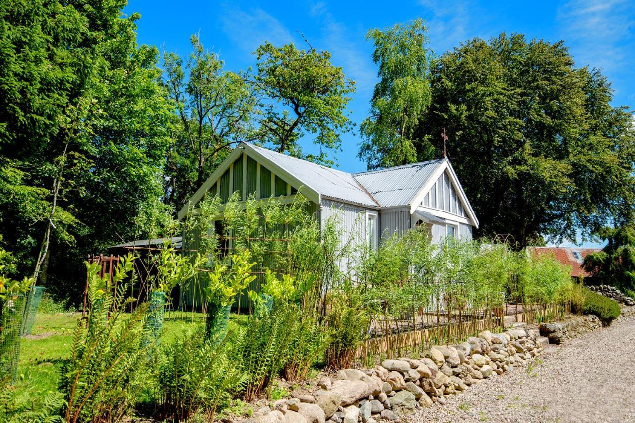 Tin Cabin In Peaceful Angus Glen Glenogil 外观 照片